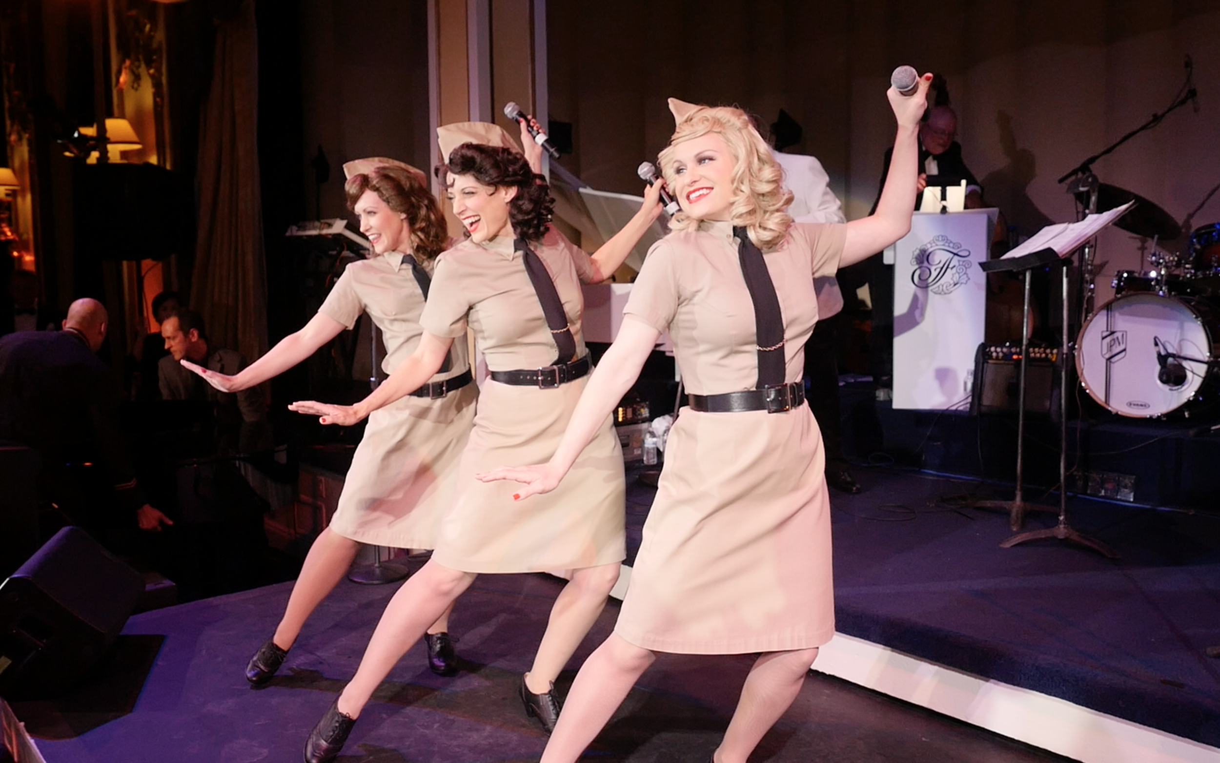 Live Andrews Sisters Tribute Show, Big Band show