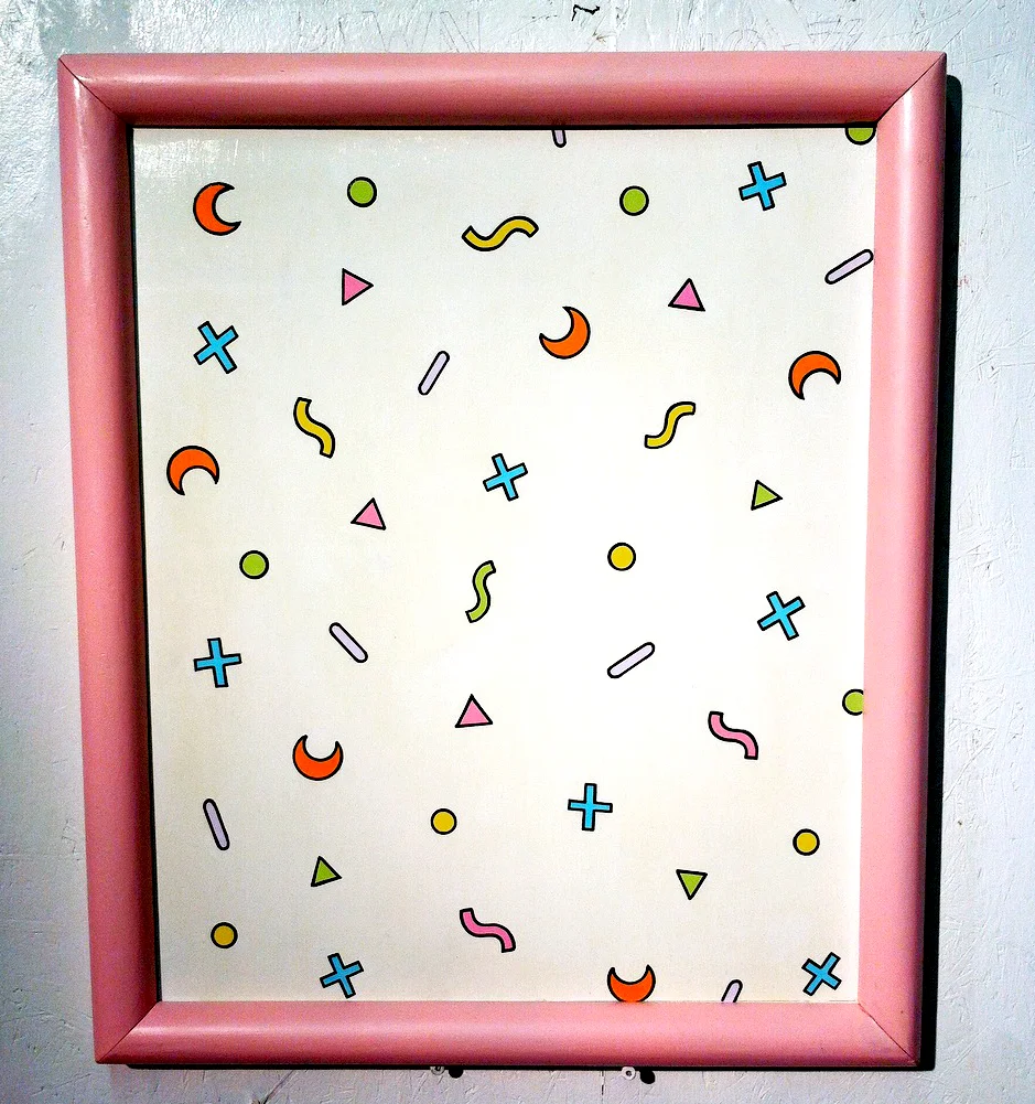 Falling Candies In Repeating Patterns and Colours