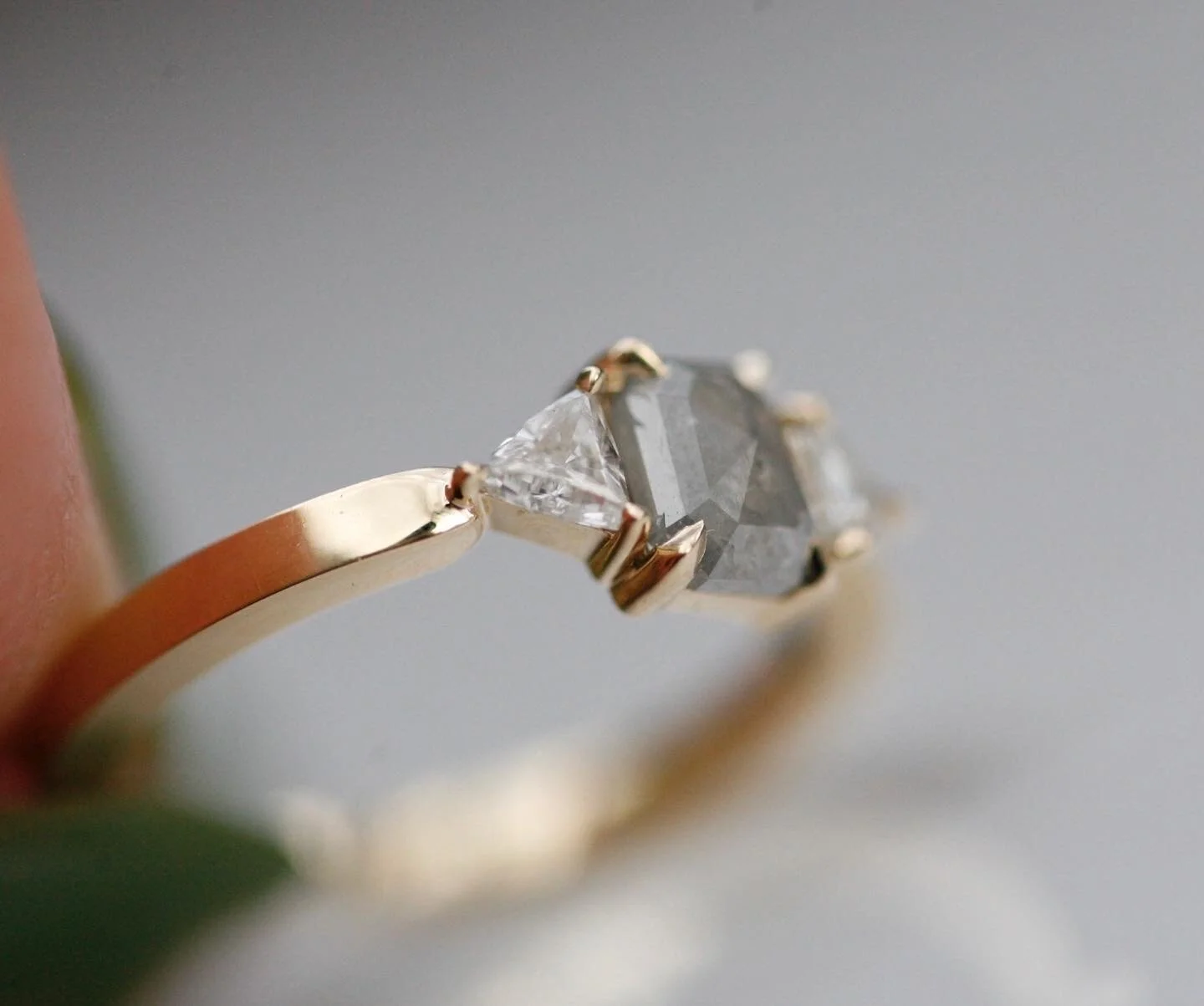 E20B0CF1-6541-427D-8C22-B0507D512BE9