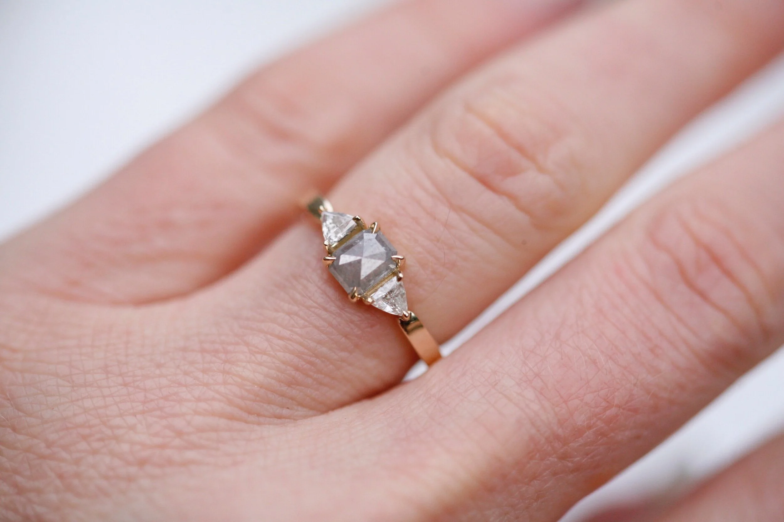 4F73EBA2-AC36-4518-8E51-5CEAD597CF7C