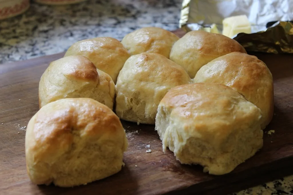 Easy Dinner Rolls