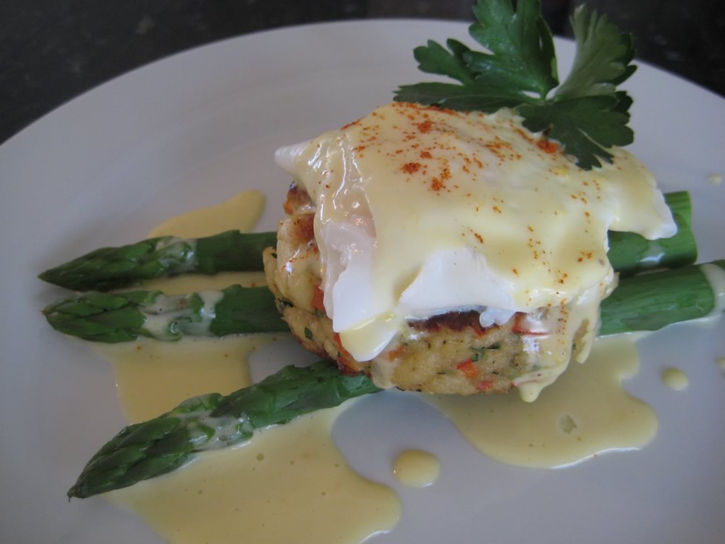 crab-cakes-benedict.jpg