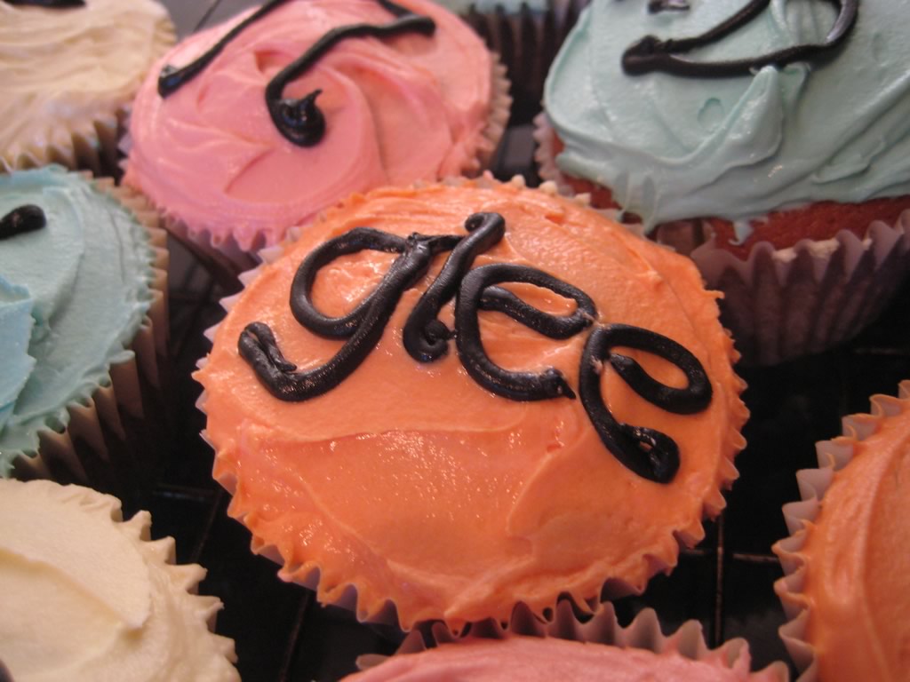glee party cup cakes