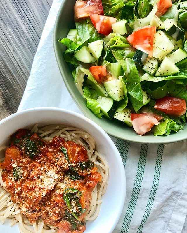 Many people think carbs make a &ldquo;fattening&rdquo; meal, but really it&rsquo;s the heavy butters, creams, sauces, meats and cheeses added to the carbs that clog the system and bring calories way up. A big bowl of greens with some brown rice spagh