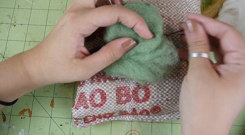 How to Needle Felt Cat Toys: Easy Steps for Adorable DIY Fun