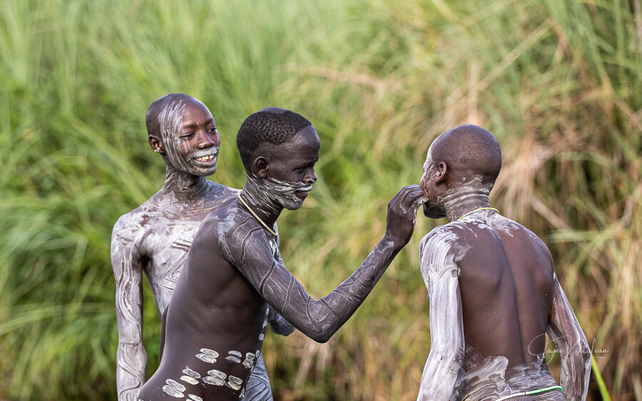 Omo Valley tribe photos suri body painting
