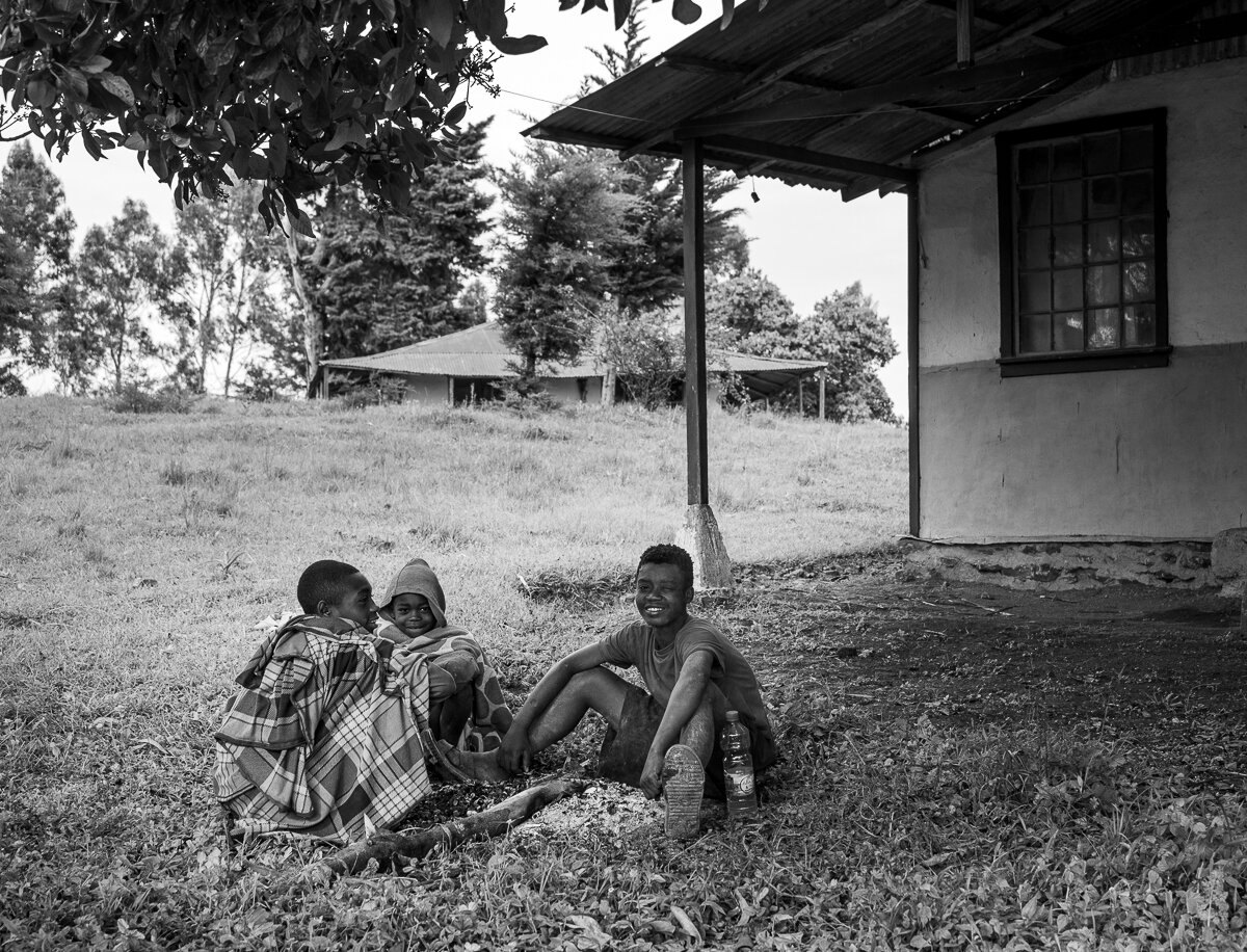 Maji ethiopia dizi tribe photo tour
