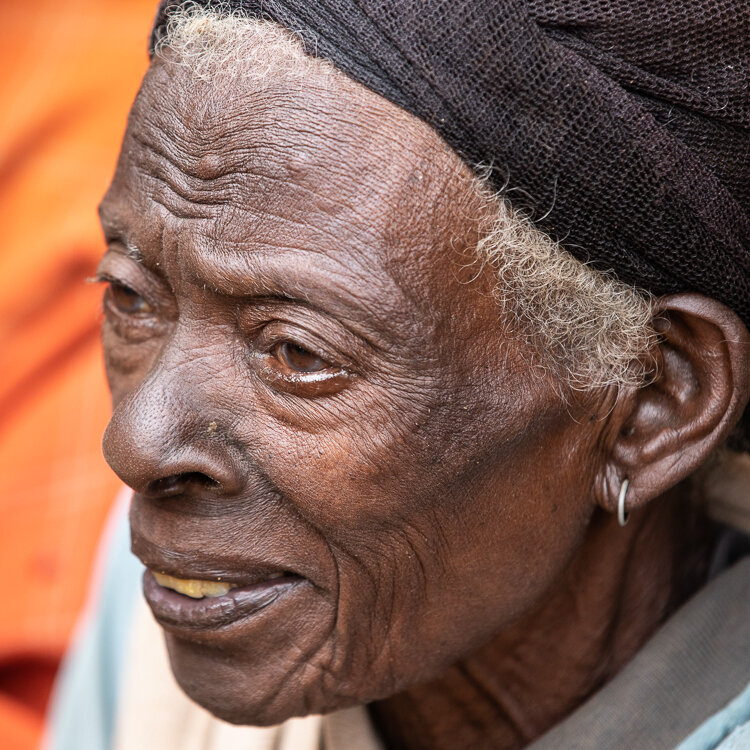 A Konso tribe elder women portrait