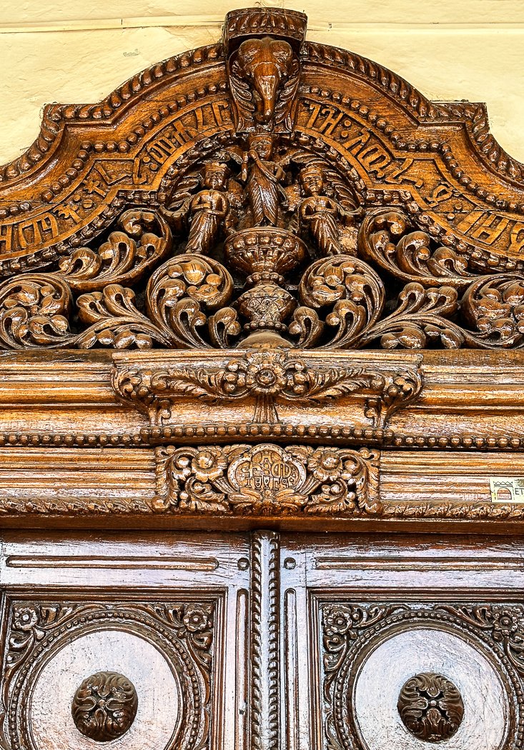 detail of door carving at Ras safaris house and sherif private museum harar