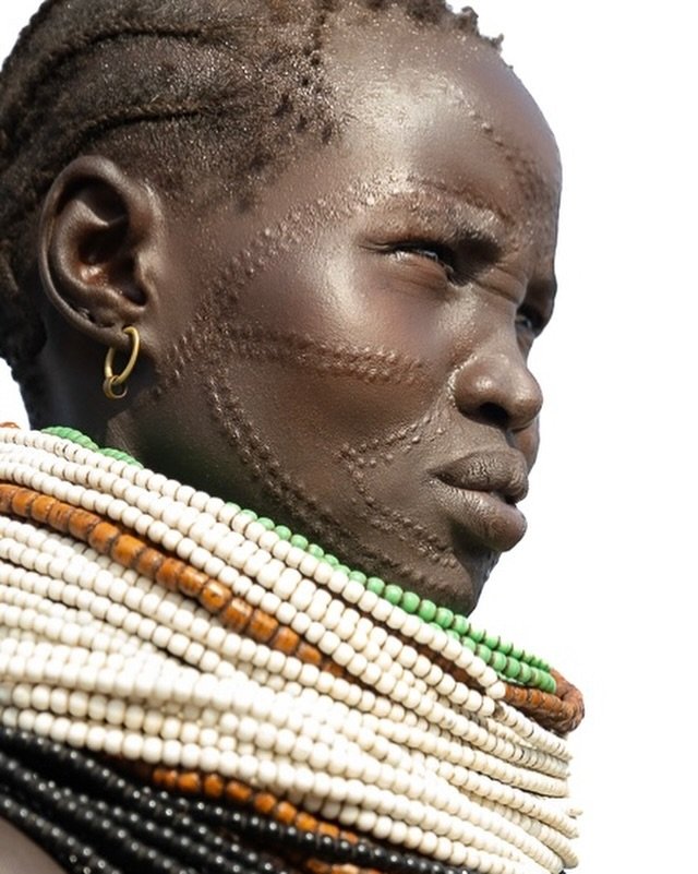The Nyangatom are amazing to meet. Amazing body scarring, Amazing beaded necklaces, Amazing traditional fashions and Amazing strength and resilience.  The body scarring means different things in different tribes and also in different countries&hellip