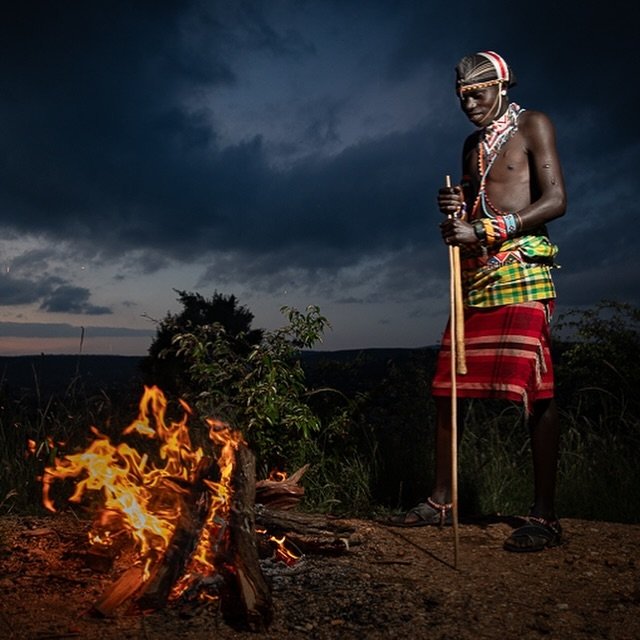 Great memories of this campfire at the end of an amazing day with the friendliest and most wonderful Samburu warriors I&rsquo;ve ever met!  Magical moments in this hidden little gem in Kenya 🇰🇪 
.
.
.
#samburutribe #samburu #samburucounty #northern