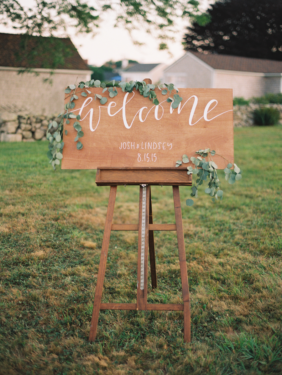 041_Josh+Lindsey_Brumley & Wells_Fine_Art_Film_Photography_Westport_Mass_New_England_Wedding.jpg