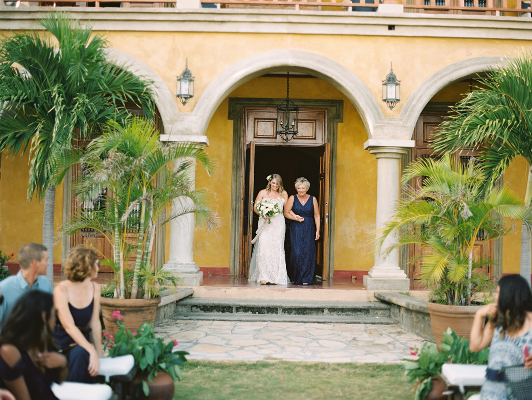 324-fine-art-film-photographer-destination-wedding-nicaragua-jacob+cammye-brumley & wells.jpg