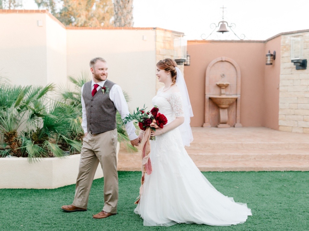 Joshua-Tree-California-Wedding-Bride-Groom.jpg