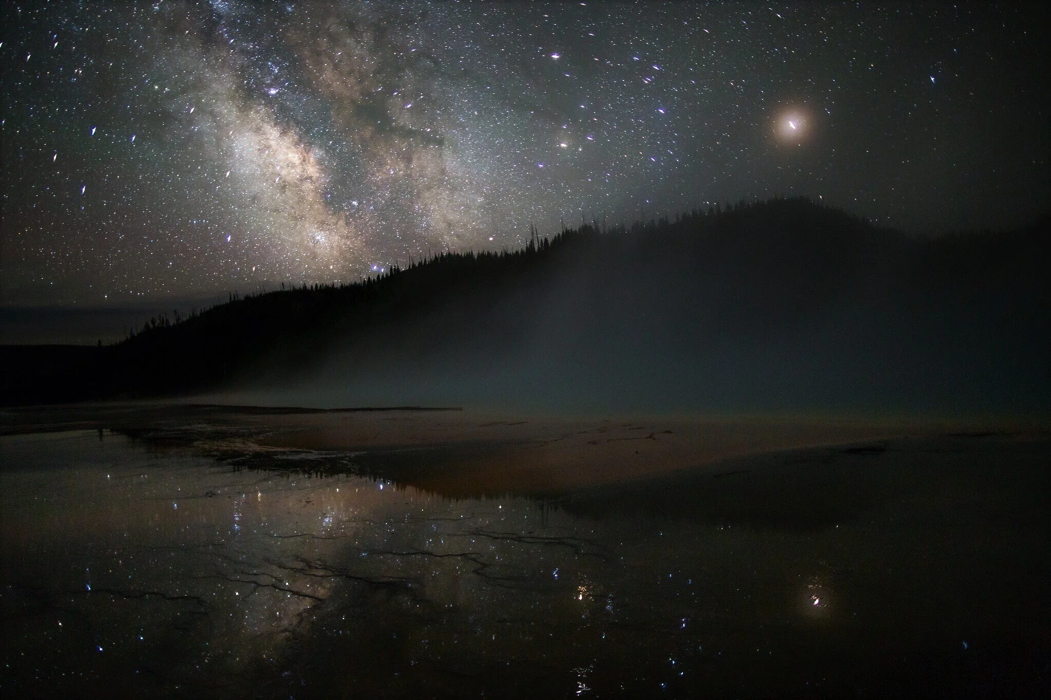 Yellowstone+milky+way+incr+contrast+public+domain.jpg