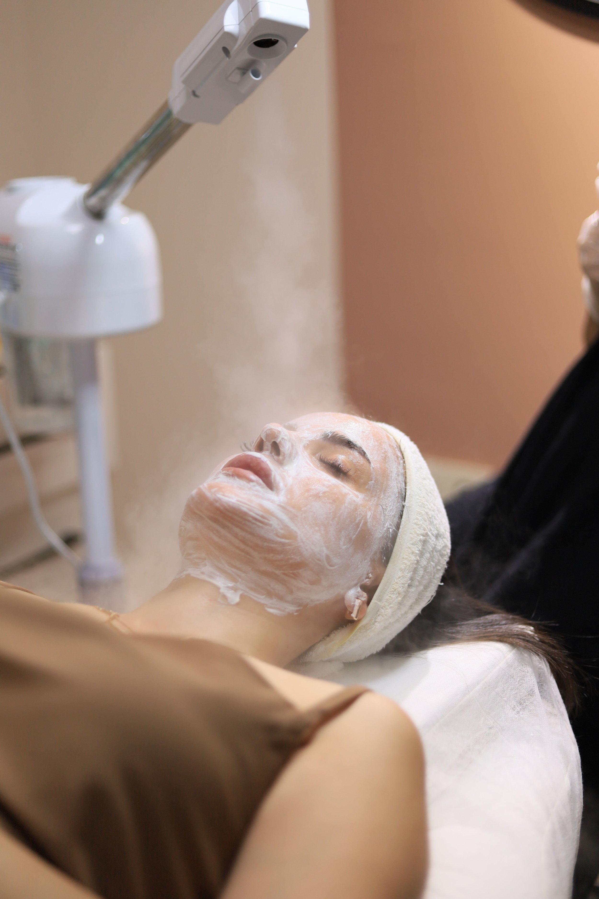 Professional facial treatments using IMAGE Skincare products at Cosmic Beauty in Kapolei, Hawai‘i.