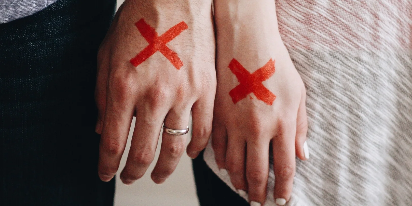 hands-1246170_1920.jpg