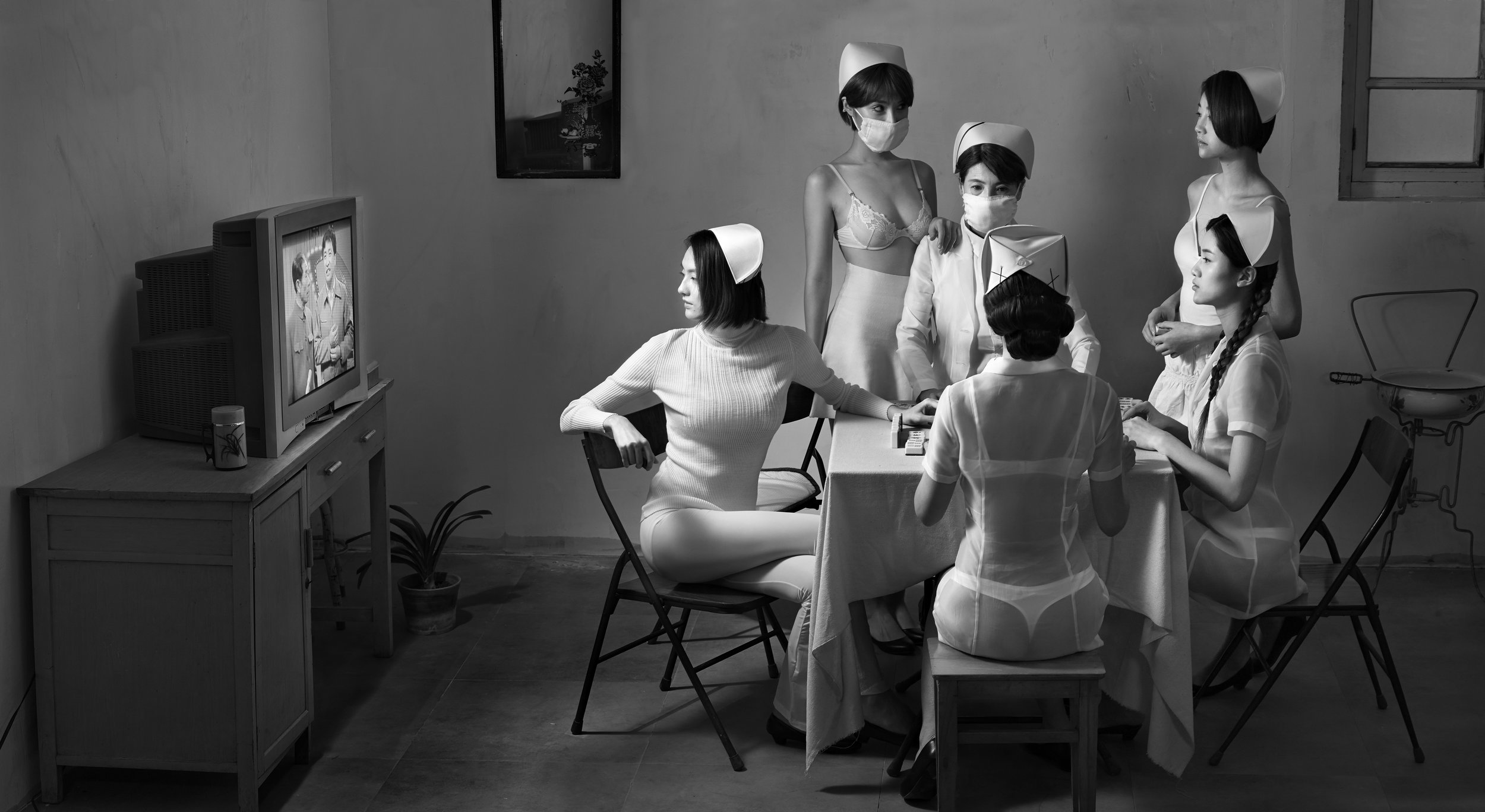 Chunwan (Chinese New Year, Spring Festival Gala) Series, Nurses Watching Television No.2