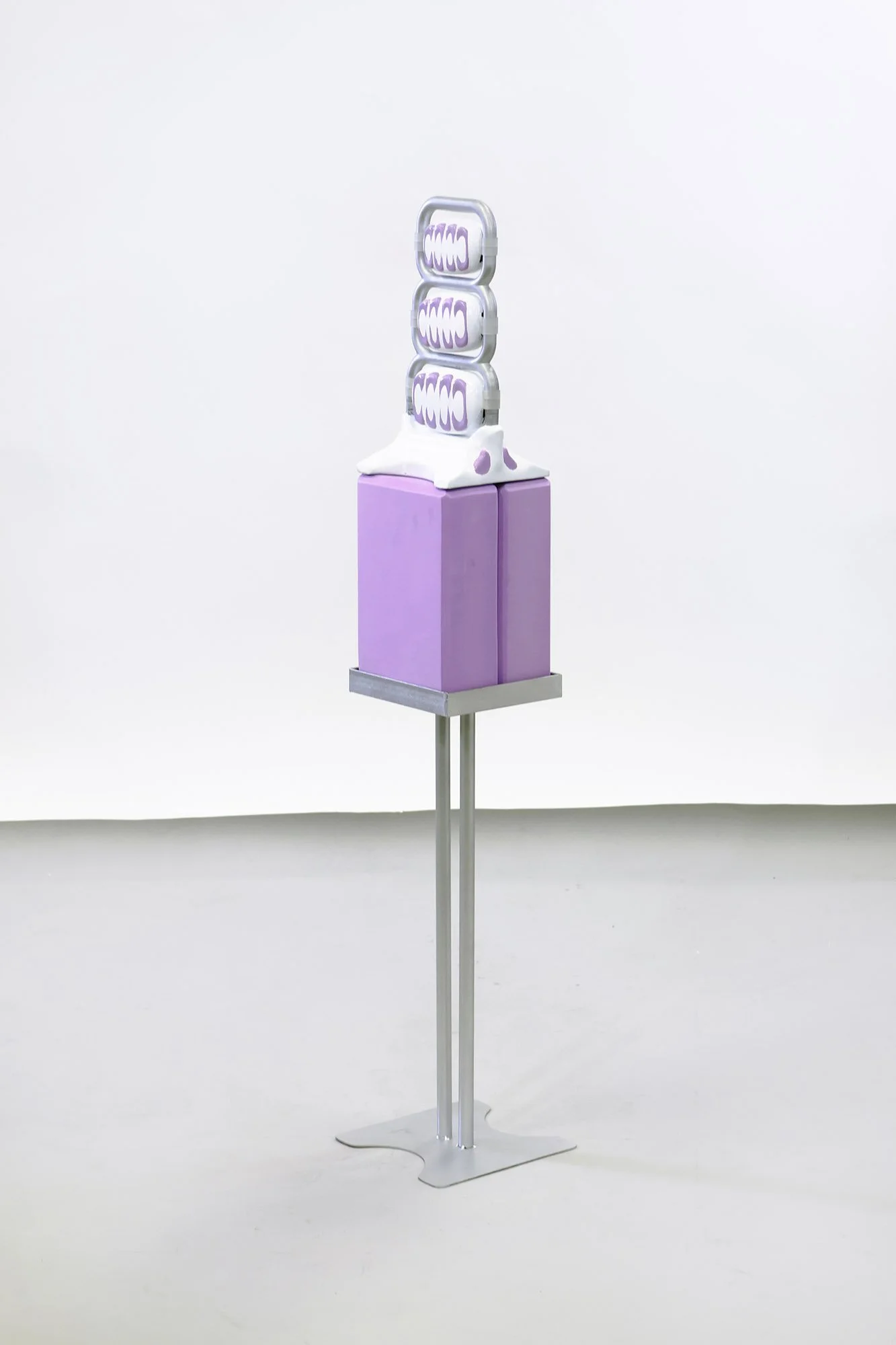 Post-Contact Gym: Fist-Bumper