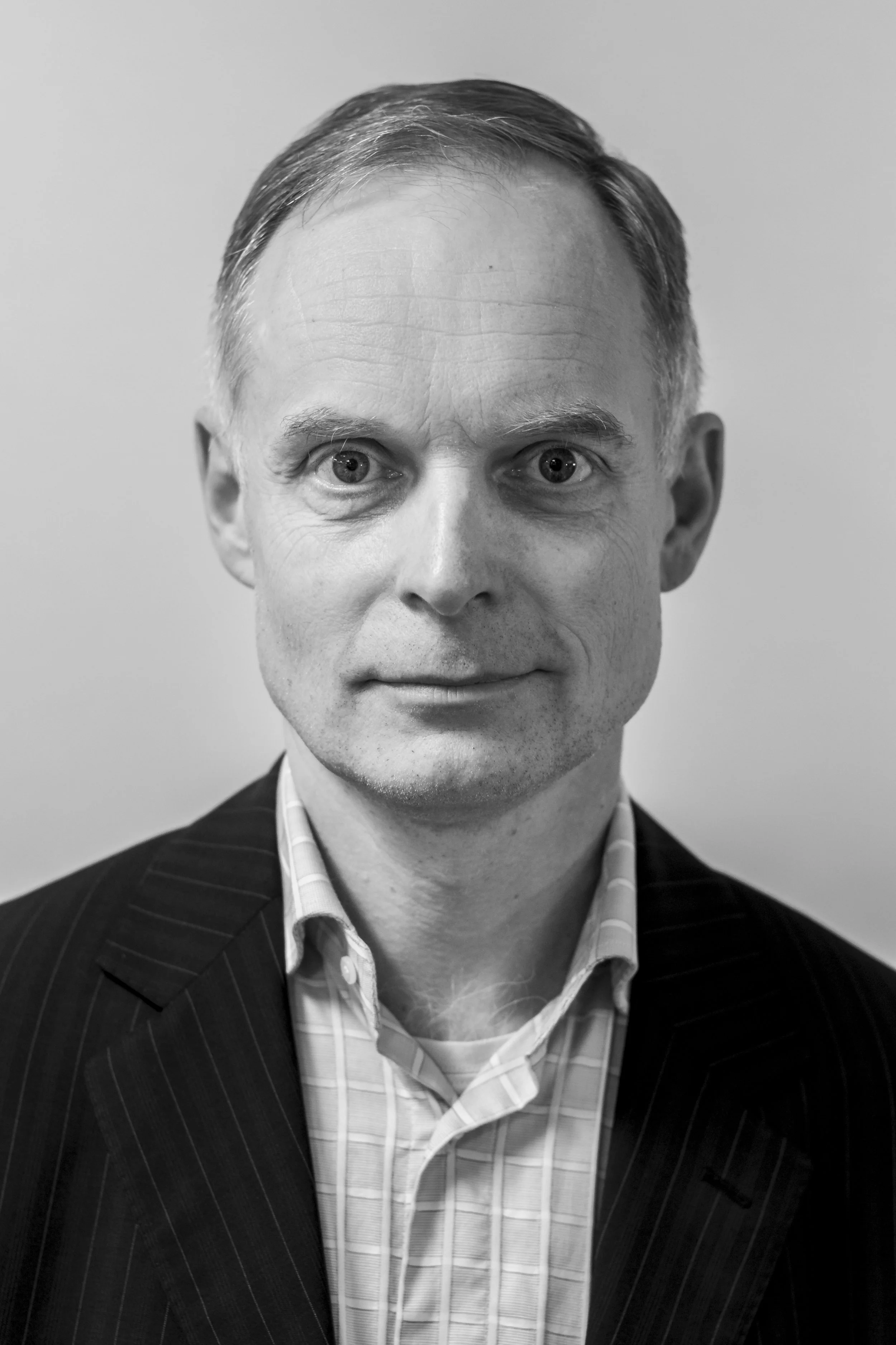 Thomas Mikkelstrup , kundechef i Marsh A/S, som er førende i verden inden for forsikringsmægling og risikorådgivning. Thomas Mikkelstrup er tidligere aftalechef i TopDanmark og har stor erfaring fra forsikrings- og sundhedsbranchen i Danmark. I NHIs bestyrelse har han specielt fokus på regulering, compliance og risikostyring i tillæg til strategiarbejdet inden for teknologi.