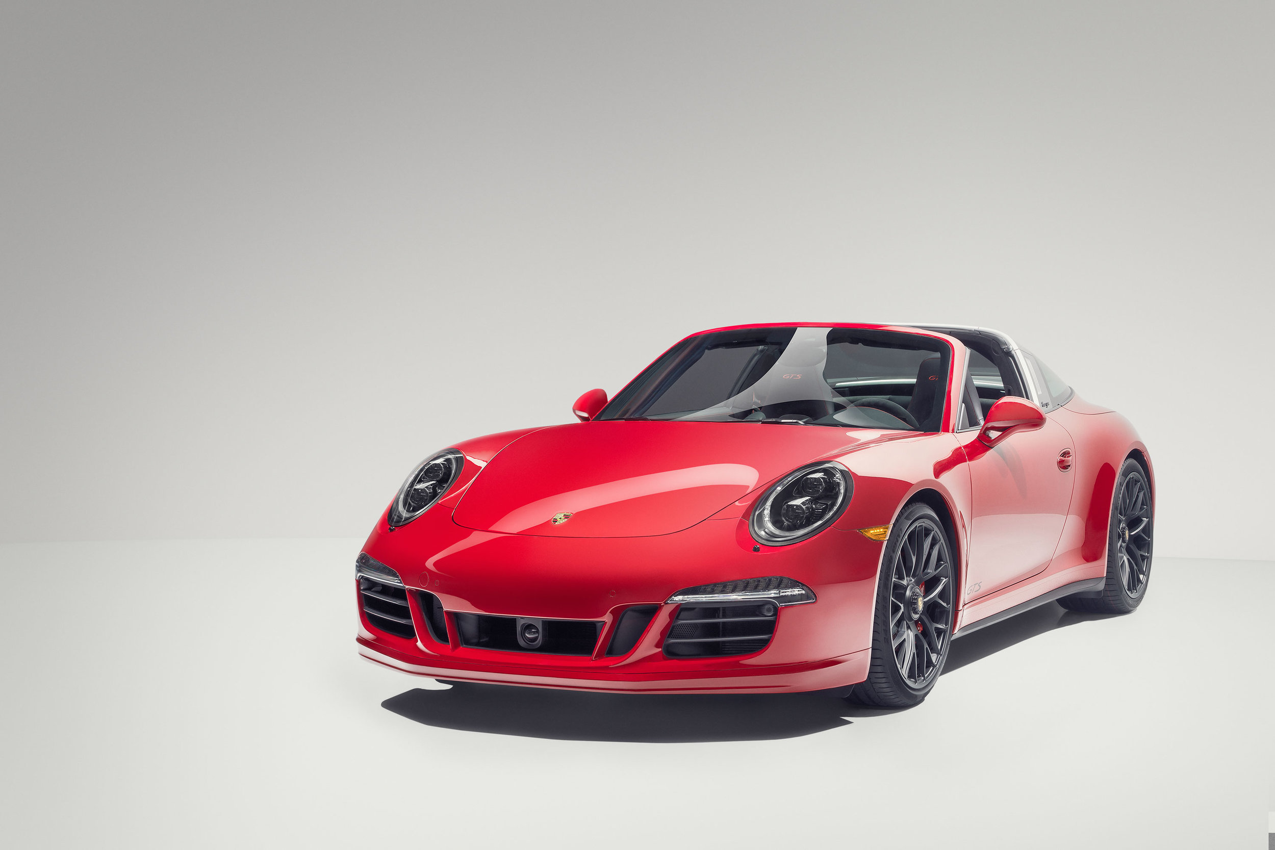 Porsche_rood_Flattend_variants-SRGB_Crop0-2000px_After.jpg