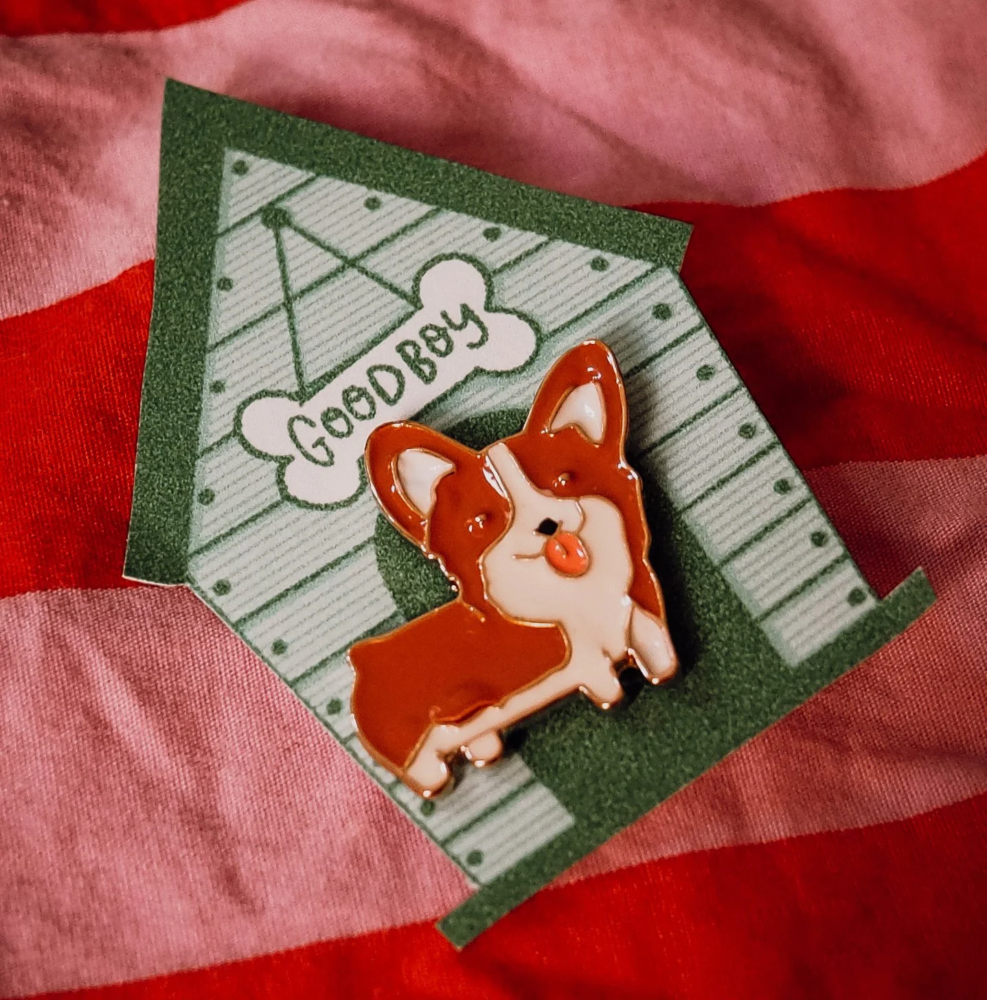 dogpin-12.jpg