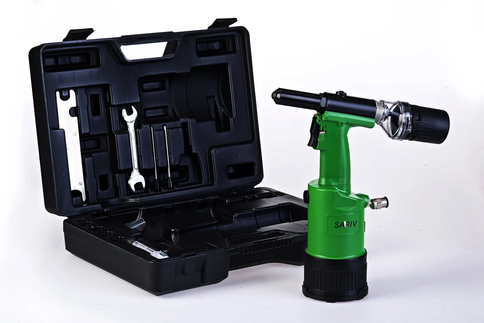 sar008 + valigia.JPG