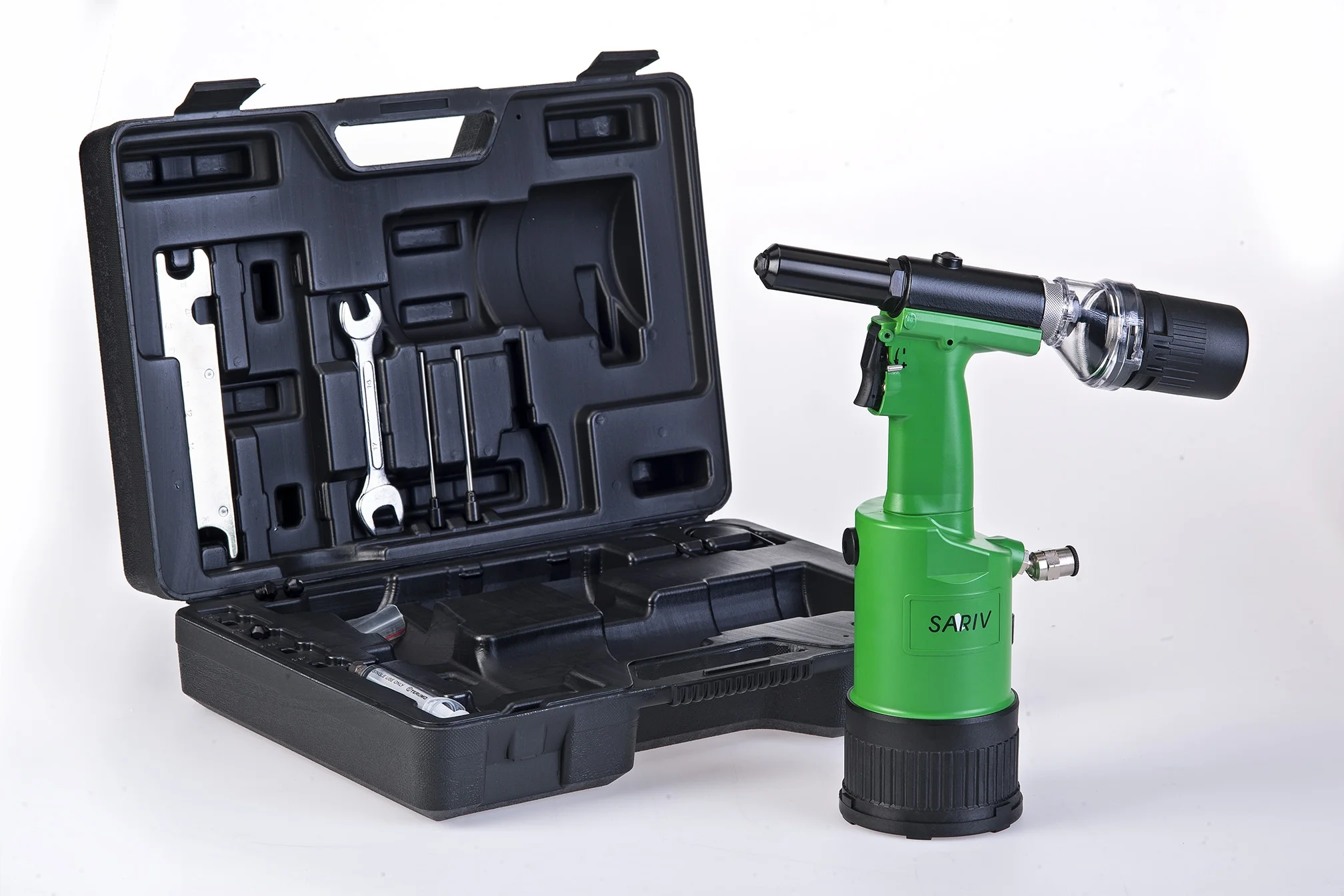 sar008 + valigia.JPG