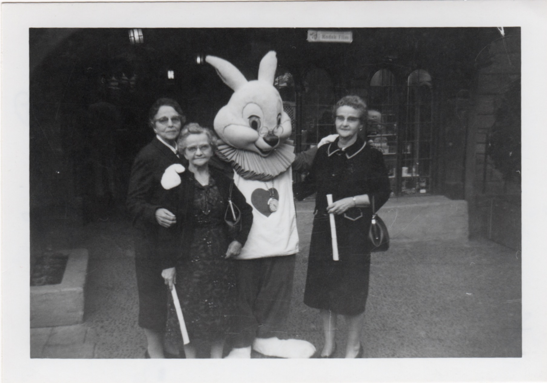 Disneyland, 1965 - The White Rabbit (Alice in Wonderland)