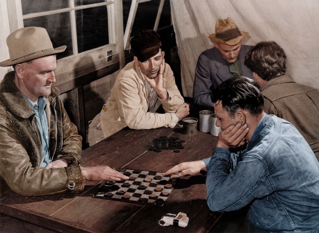 Men in recreation hall (1940)