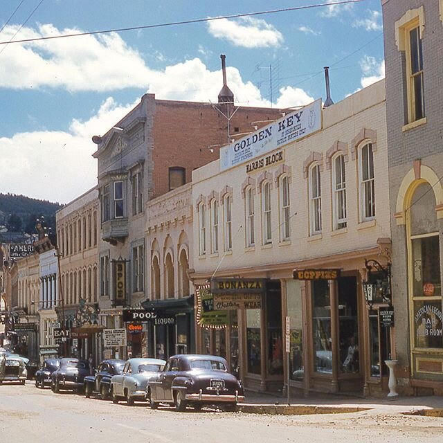 Some beautiful 1956 Kodachrome photo slides from Central City, Colorado. (And a couple from our recent trip to Colorado last summer)

#kodachrome #1950s #1956 #vintage #colorado #centralcity #oldtimey #vintagephotography #streetscene #coloradolife #c