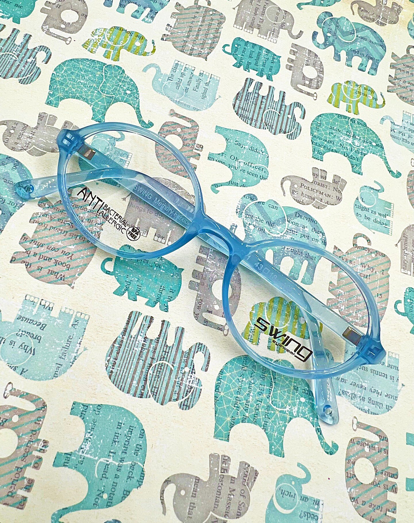 Frame highlight for today is model TR011 in color 118- beautiful blue! 💙
&bull;
&bull;
&bull;
&bull;

#tekaeyewear #glasses #eyefashion #eyewear #eyewearstyle #lovemyglasses #eyeblogger #luxuryeyewear #optician #optical #eyestyle #fashionglassess #i