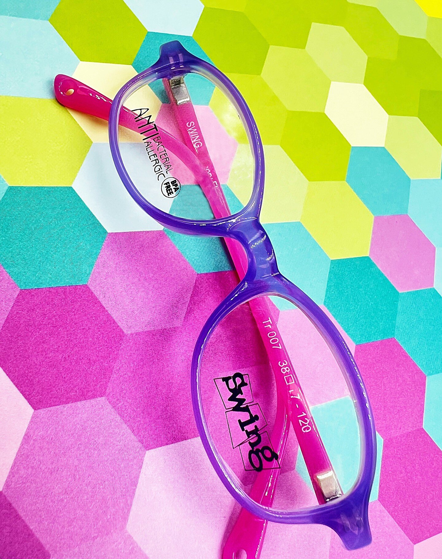 Our colorful two-toned frames are a perfect way for your child to express their personality, while also protecting their eyes!
📷 TR: 007 Col. 35 
&bull;
&bull;
&bull;
&bull;

#tekaeyewear #glasses #eyefashion #eyewear #eyewearstyle #lovemyglasses #e