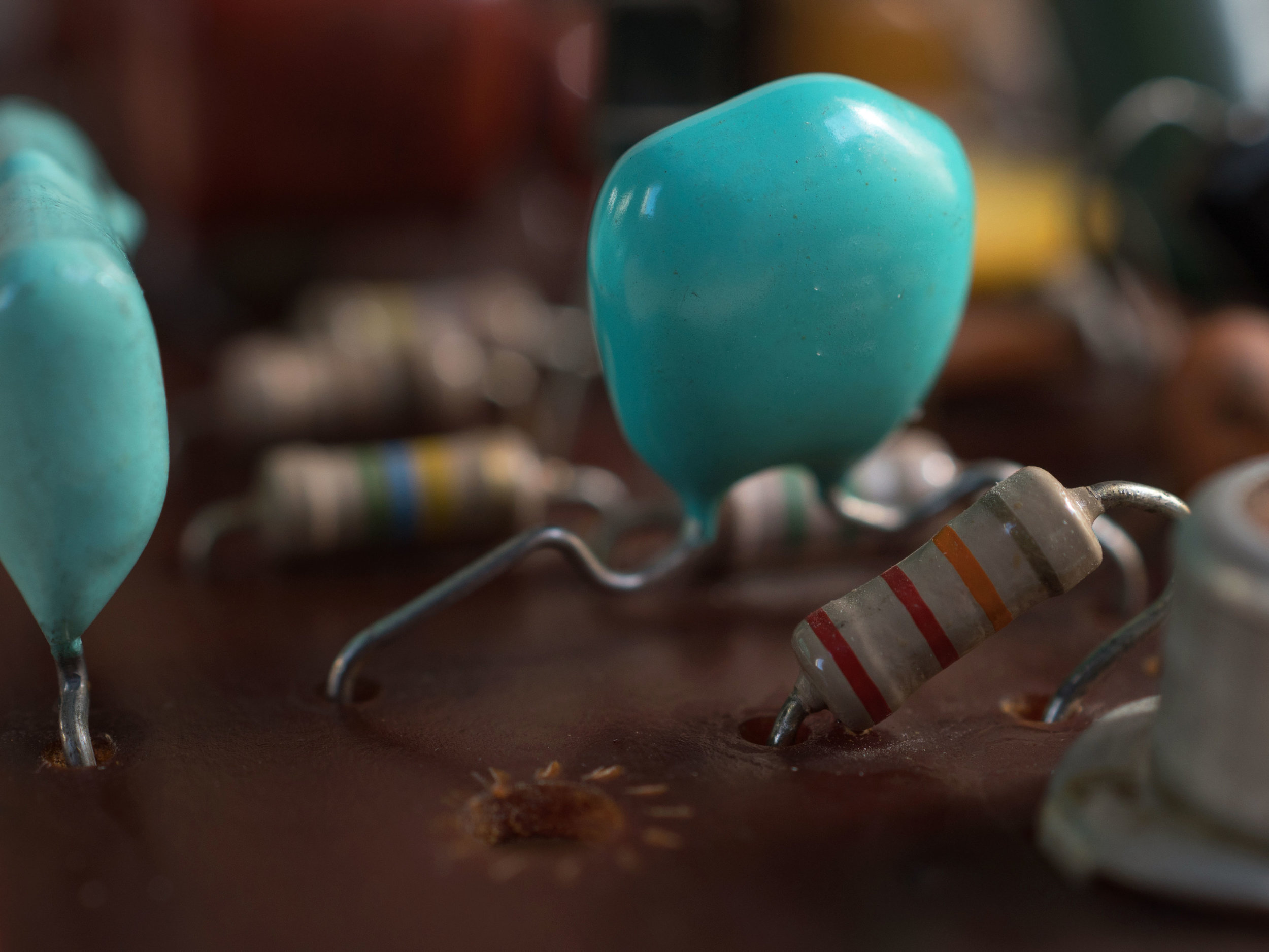Wurlitzer 200 capacitors
