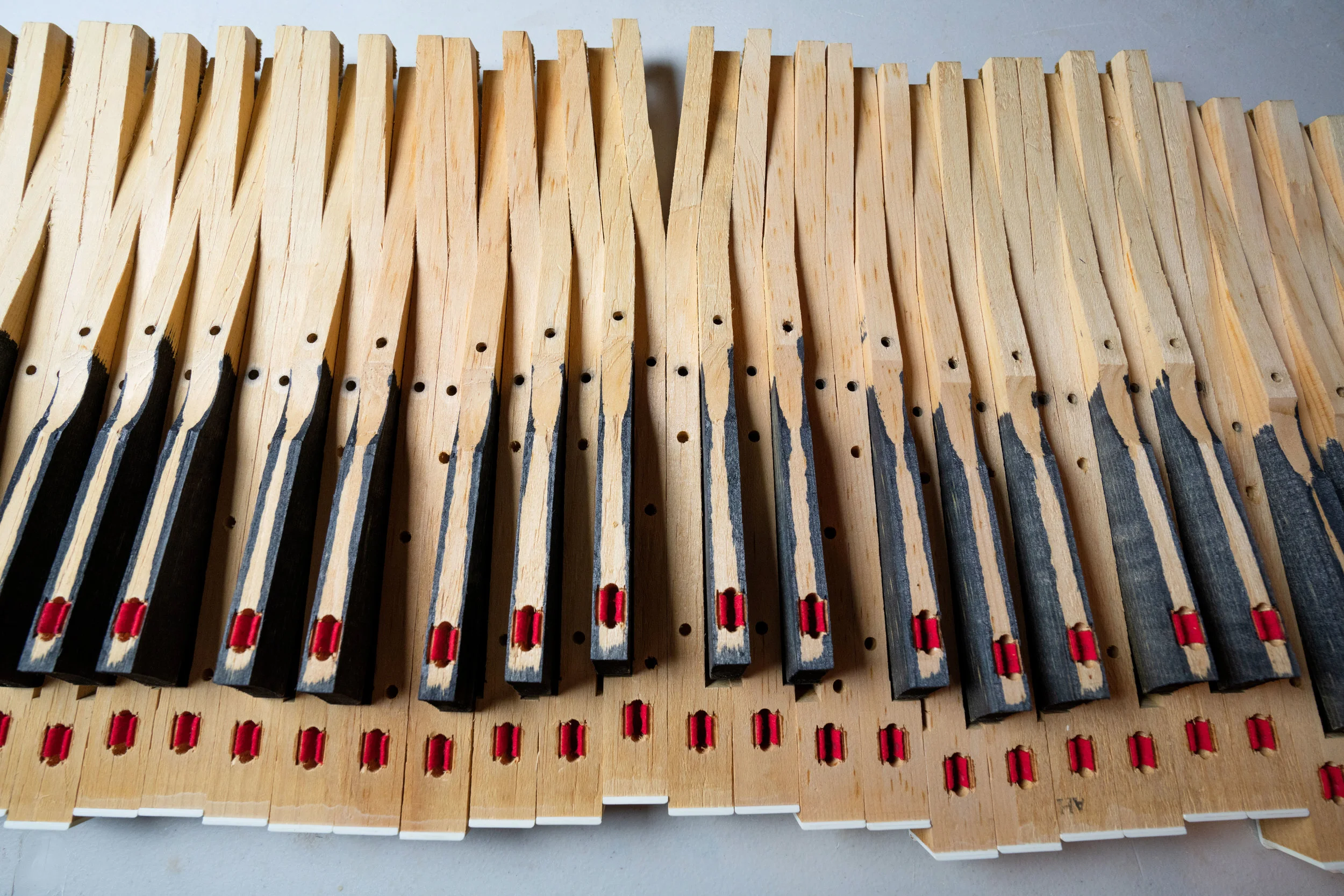wurlitzer-200-key-bushing-felts.jpg