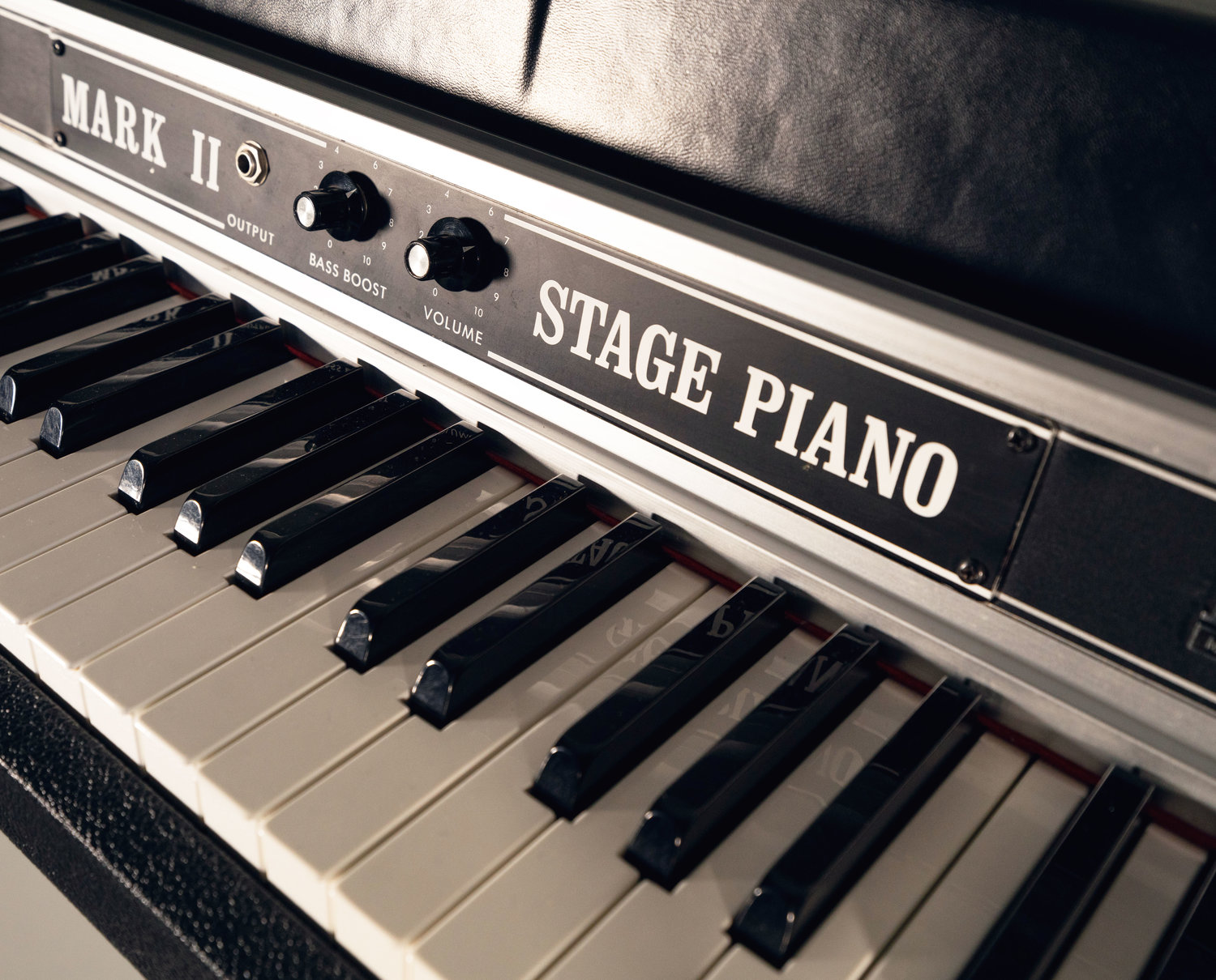 About the 1981-1984 Late-Model Rhodes Mk II