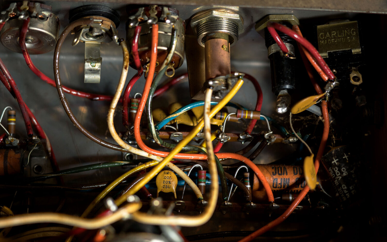 How to Troubleshoot Any Amplifier: Start with trivial problems. 