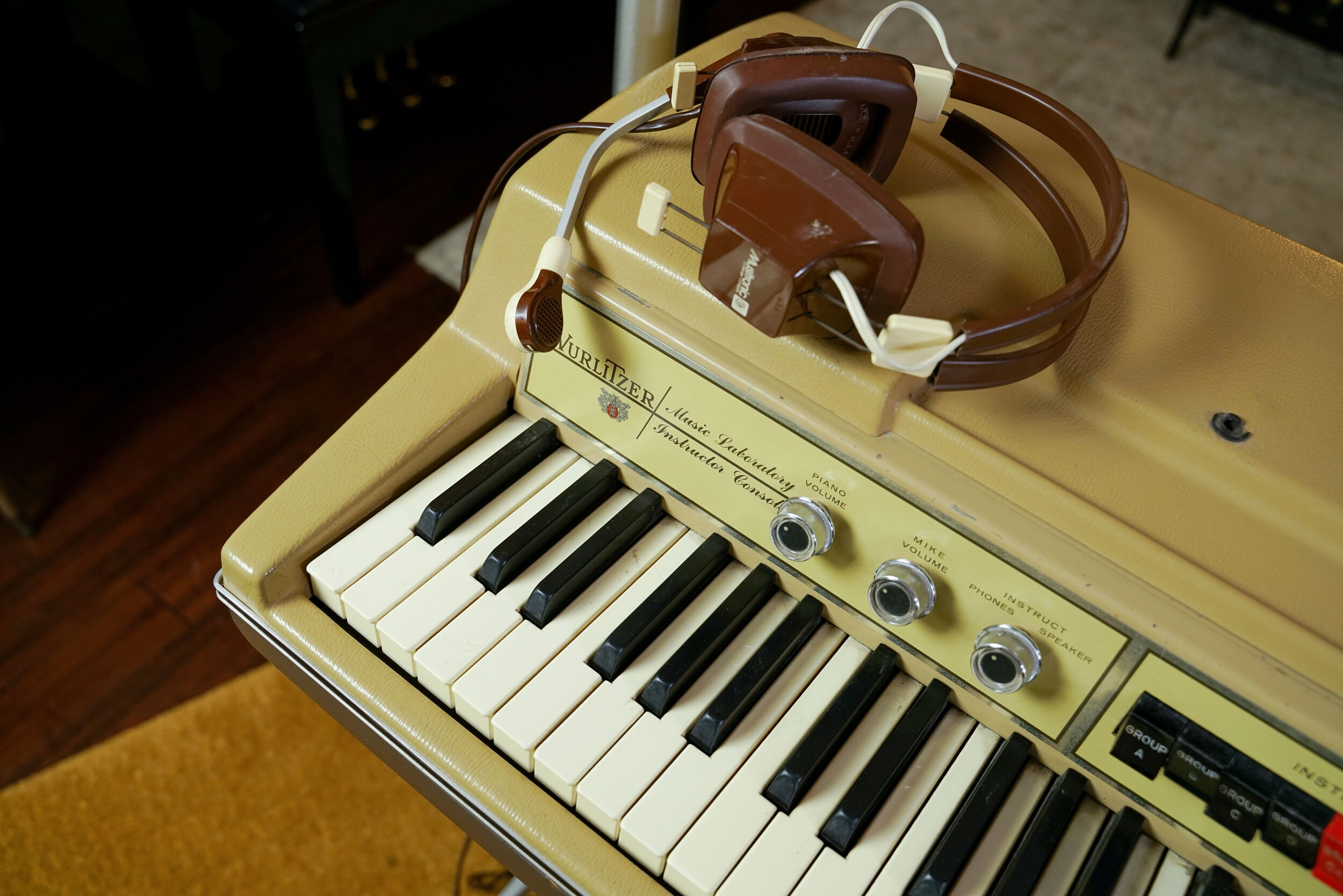 A Brief History of Student-Model Wurlitzer Electronic Pianos