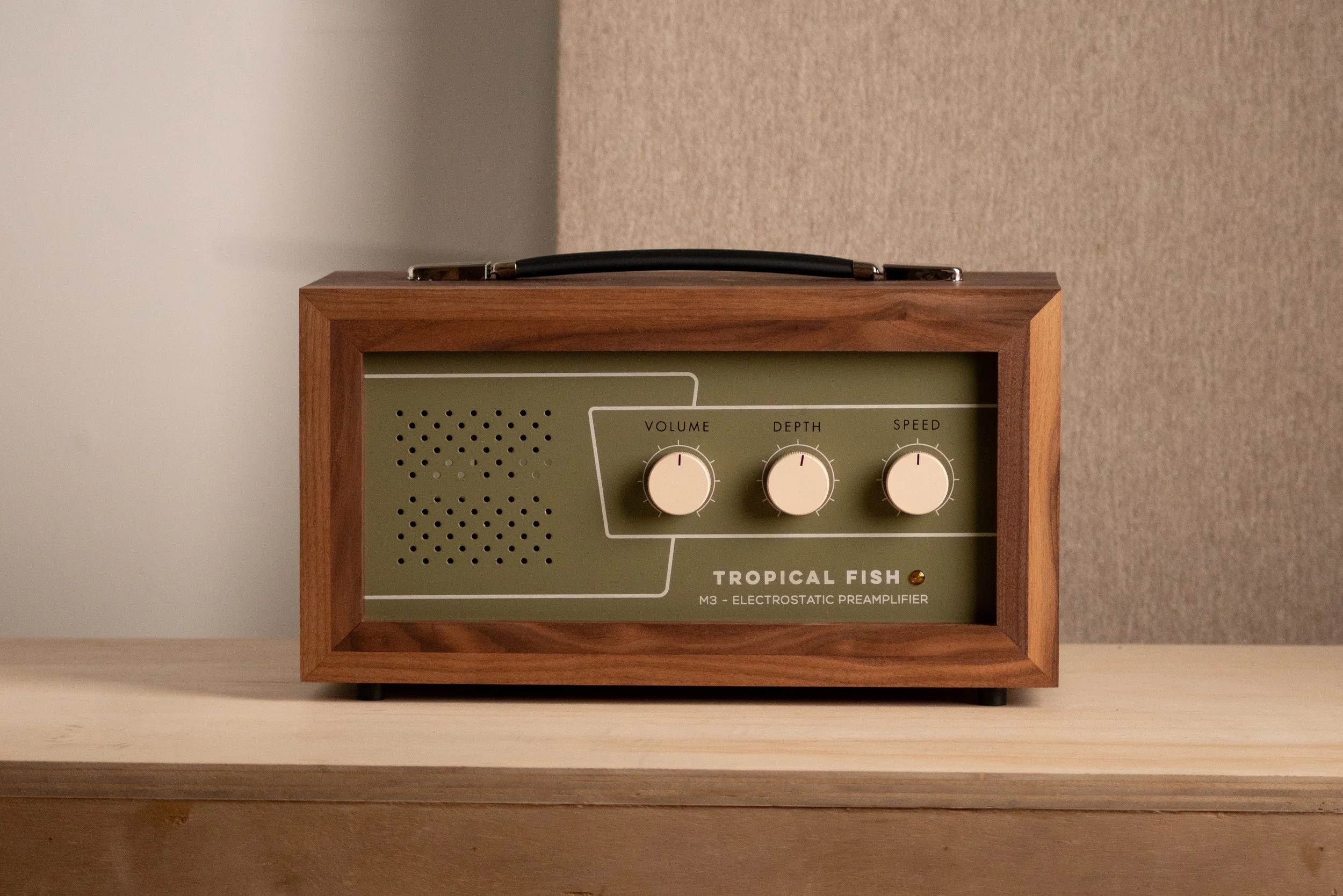 Tropical Fish M3 tremolo preamp in walnut
