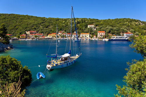 Ithaca+cruise+with+Rio+Frio.jpeg
