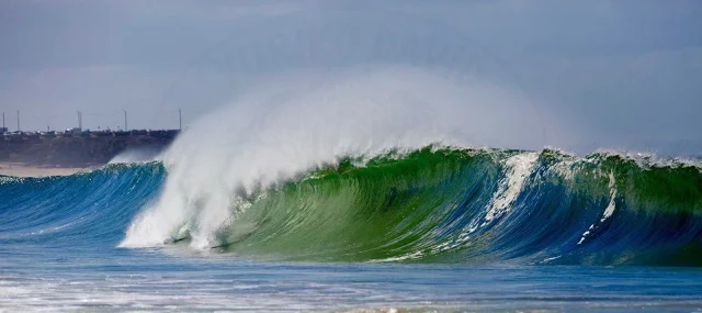 perfect wave.jpg