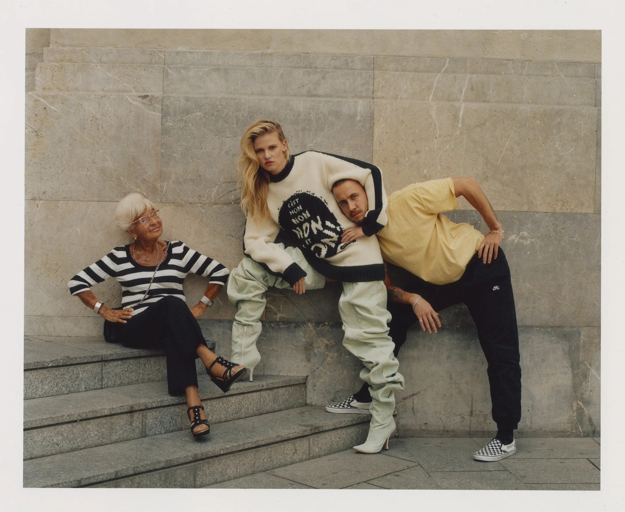 LaraStone_BritishElleCover (15) 18.36.20.jpg