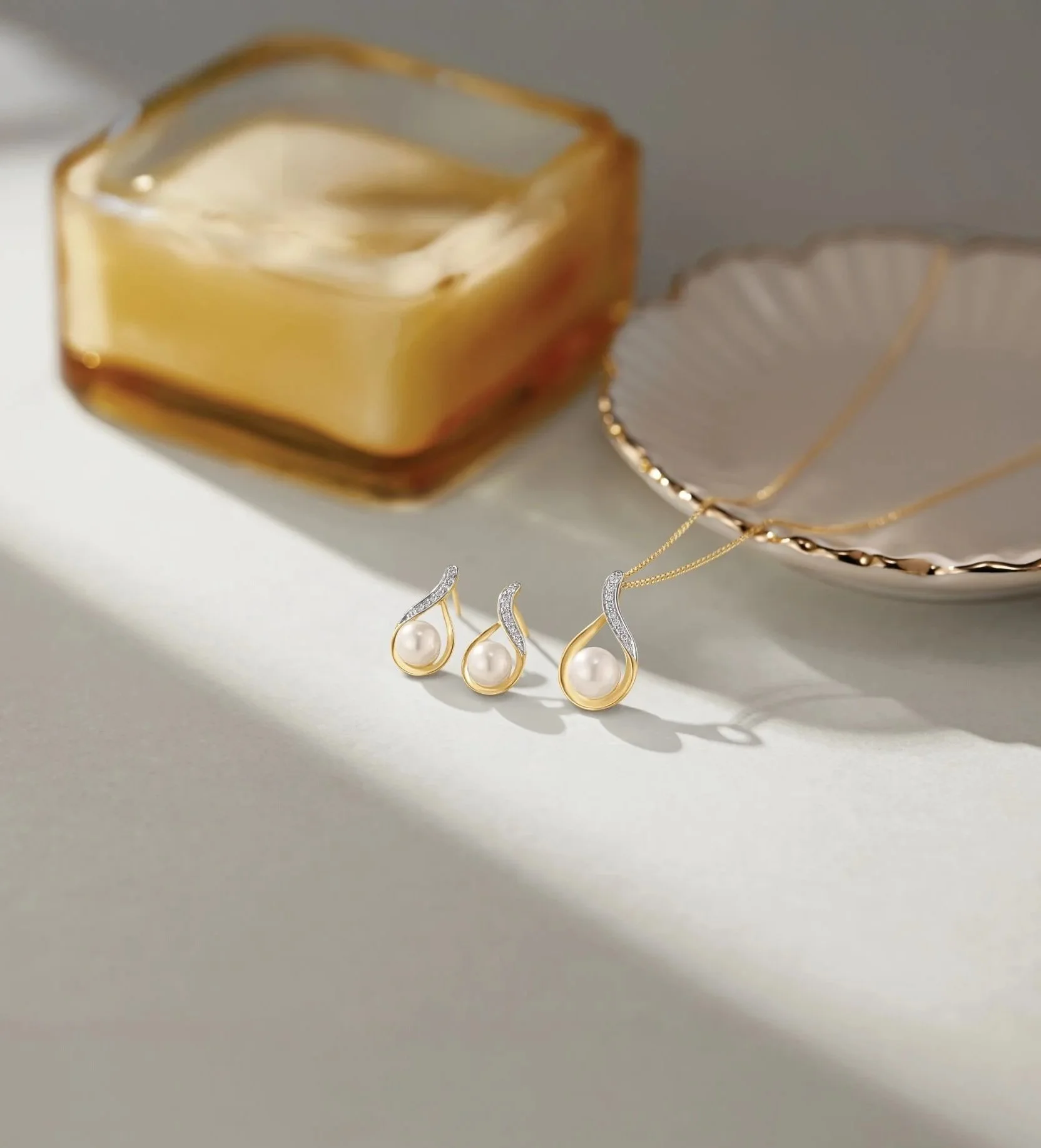 Our Guide To Pearl Jewellery