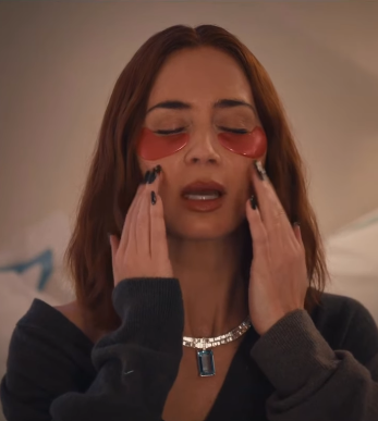 emily blunt dwp 1.png