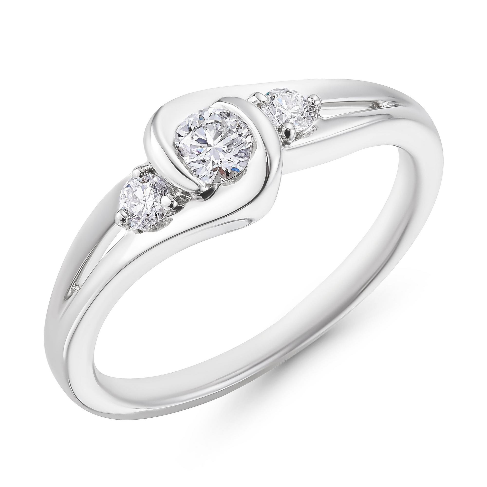 9ct-White-Gold-Diamond-Three-Stone-Engagement-Ring-0008959.jpg