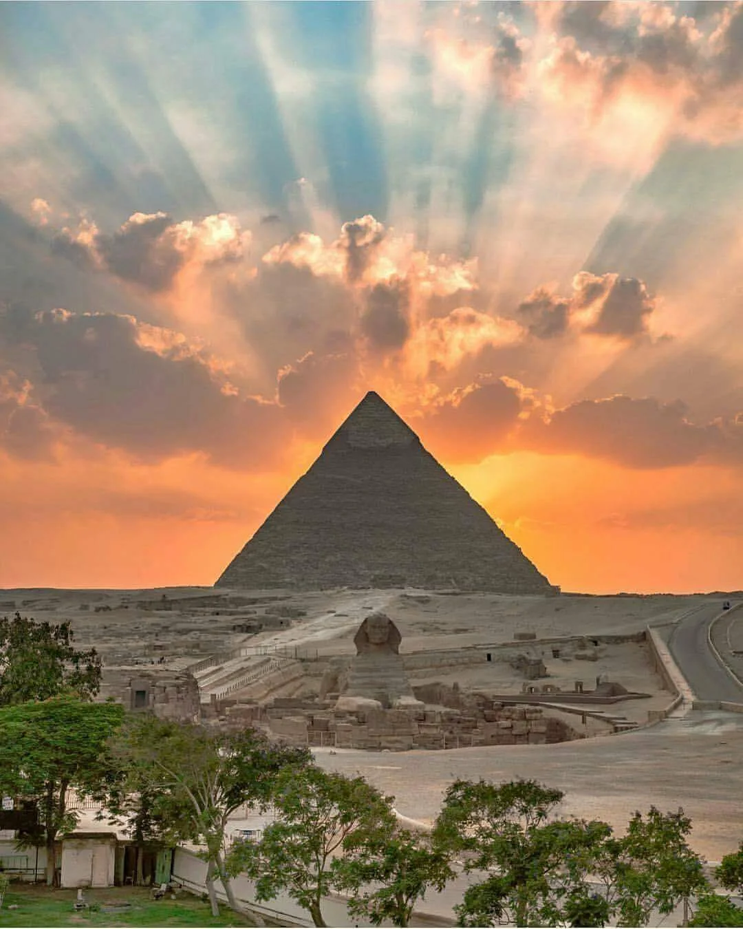 pyramid.jpg