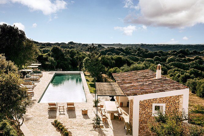 MENORCA, SPAIN 🌻
May 26 - June 1st, 2024
with @isabella_channing &amp; @heatherlilleston at the beautiful @esbecdaguila 

~ an eco friendly, elevated in design Minorcan finca with the most incredible personal touches in each room. 🌾

Spend a week d