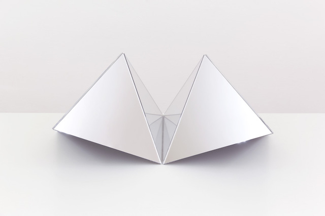 Caroline Cloutier, Déploiement 2 , 2016, impression numérique montée sous plexi, 61 X 91 cm (24 X 30")