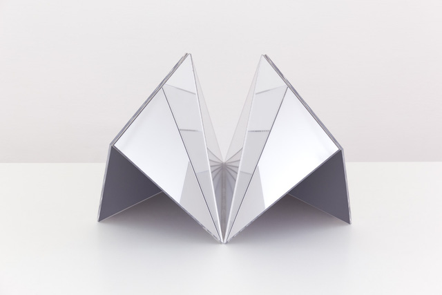 Caroline Cloutier, Déploiement 4 , 2016, impression numérique montée sous plexi, 61 X 91 cm (24 X 30")