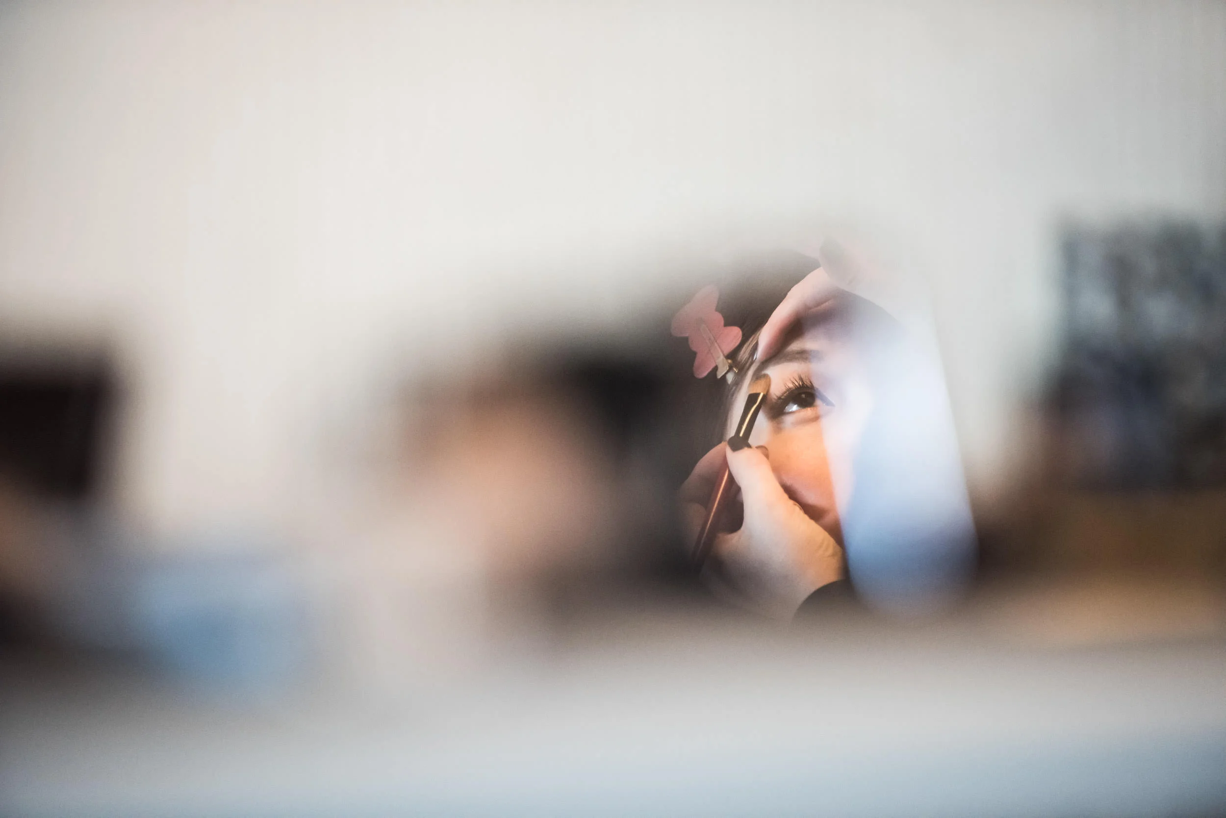 bride-getting-makeup-on.jpg